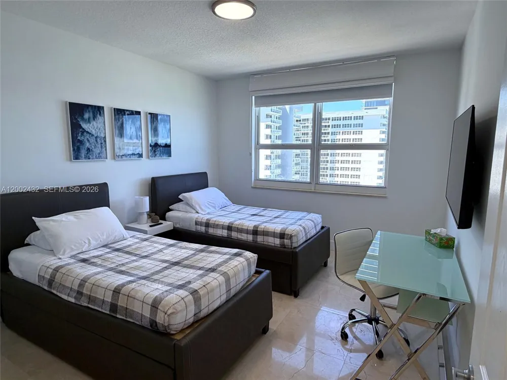 2080 S Ocean Dr #MPH12 Hallandale Beach, FL 33009