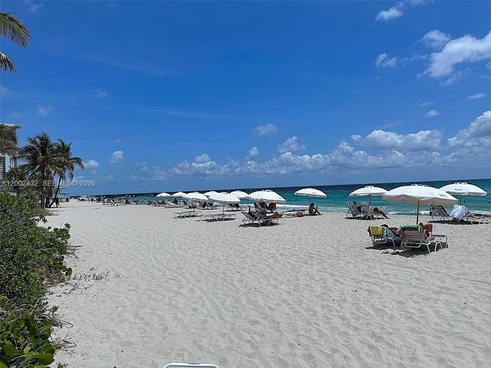 2080 S Ocean Dr #MPH12 Hallandale Beach, FL 33009