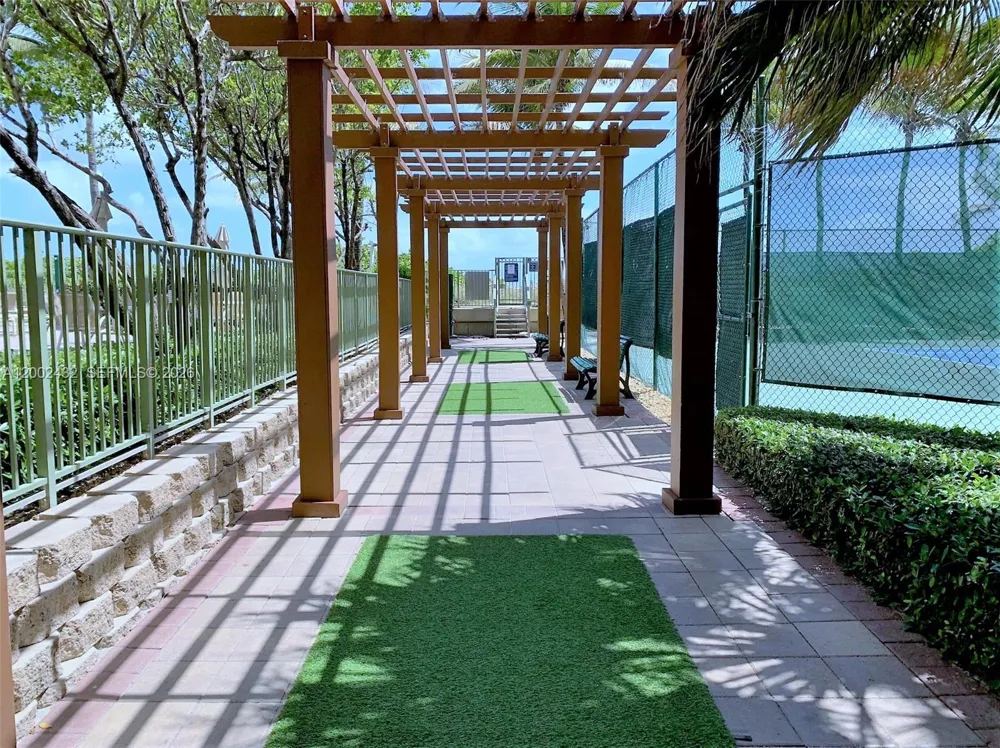 2080 S Ocean Dr #MPH12 Hallandale Beach, FL 33009