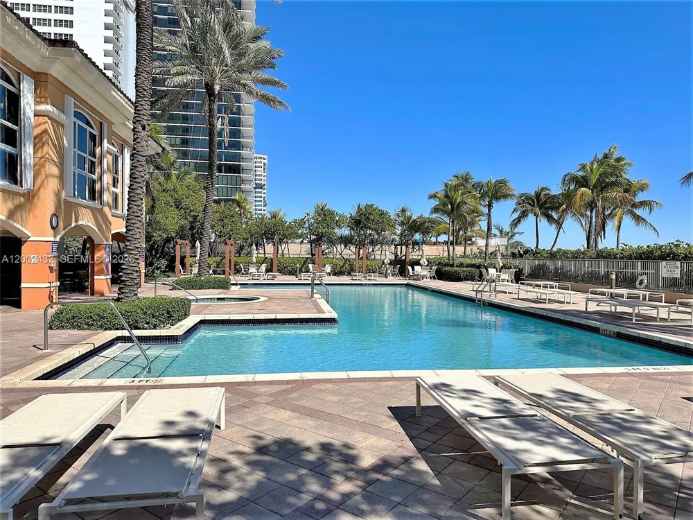 2080 S Ocean Dr #MPH12 Hallandale Beach, FL 33009