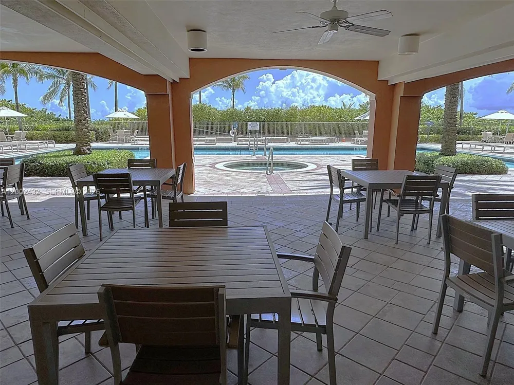 2080 S Ocean Dr #MPH12 Hallandale Beach, FL 33009