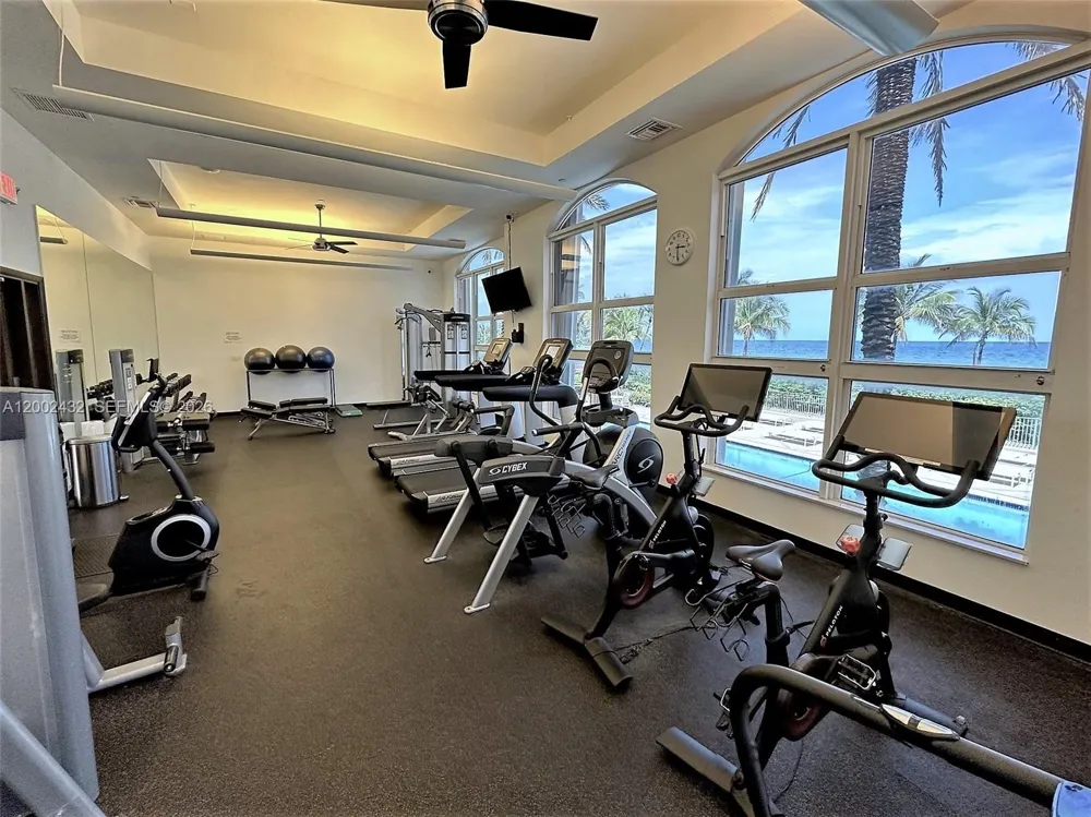2080 S Ocean Dr #MPH12 Hallandale Beach, FL 33009