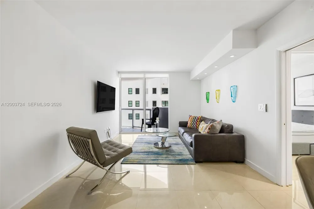 6365 Collins Ave #805 Miami Beach, FL 33141