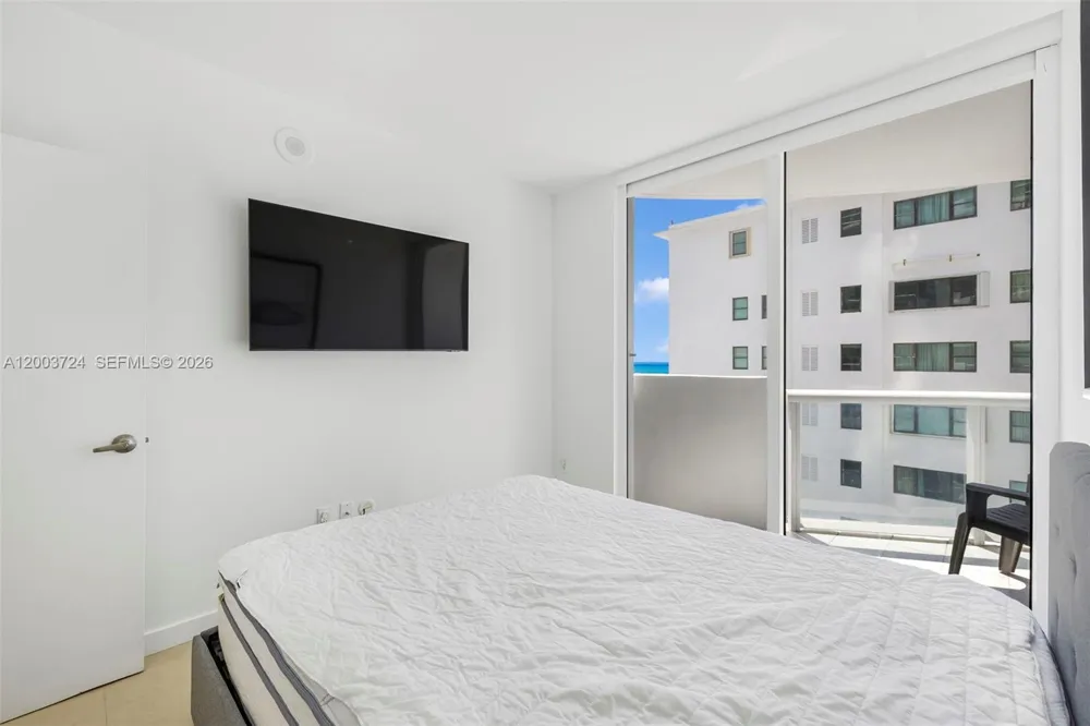 6365 Collins Ave #805 Miami Beach, FL 33141