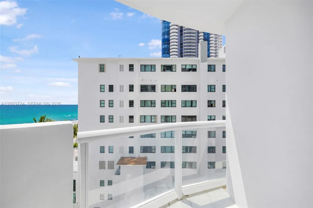 6365 Collins Ave #805 Miami Beach, FL 33141