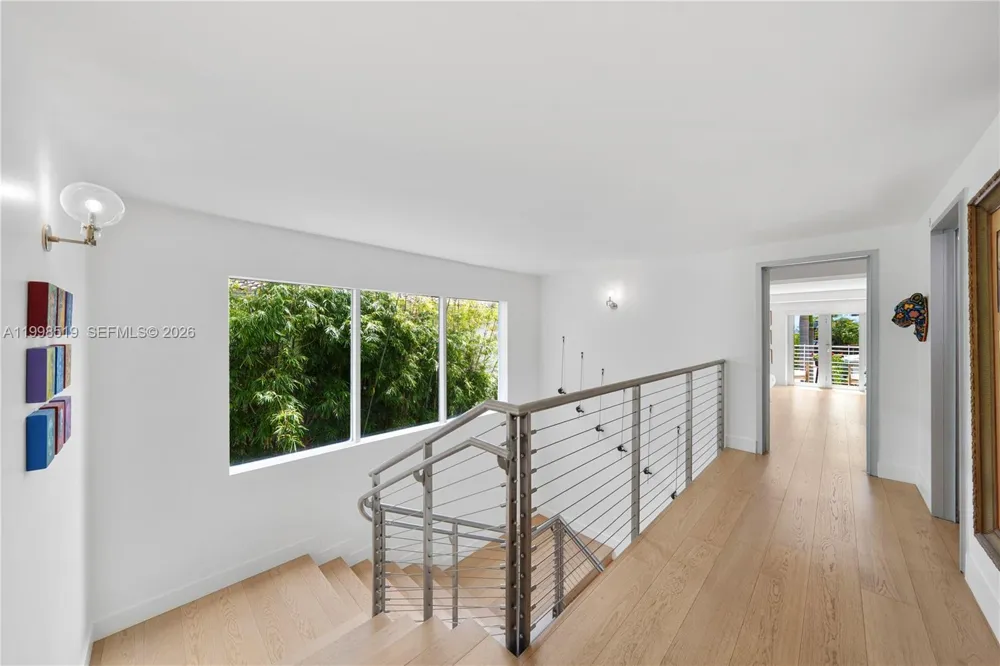 215 Palm Ave Miami Beach, FL 33139