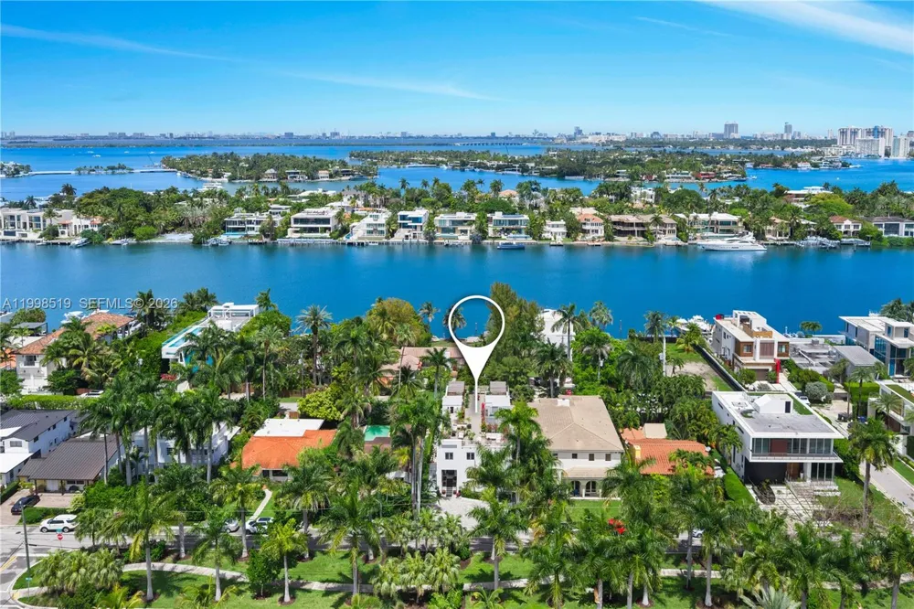 215 Palm Ave Miami Beach, FL 33139