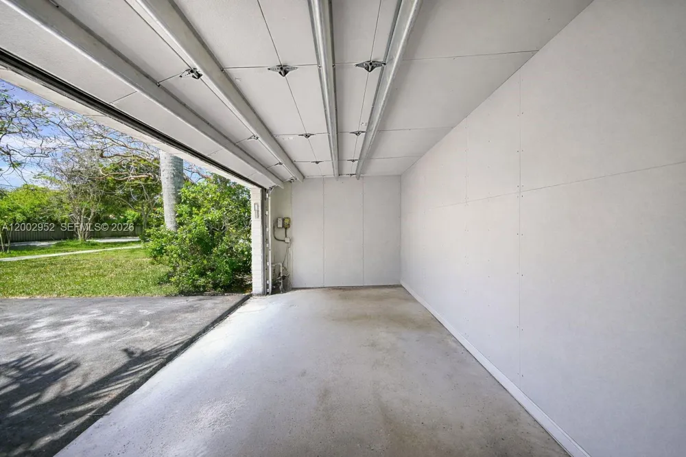 8405 SW 144th St Palmetto Bay, FL 33158