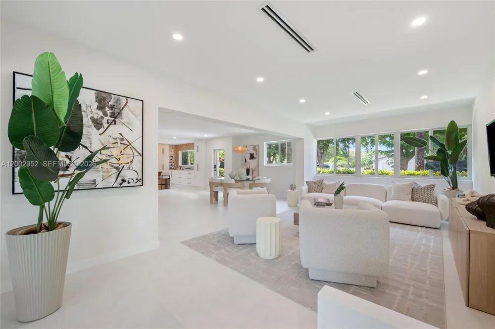 8405 SW 144th St Palmetto Bay, FL 33158