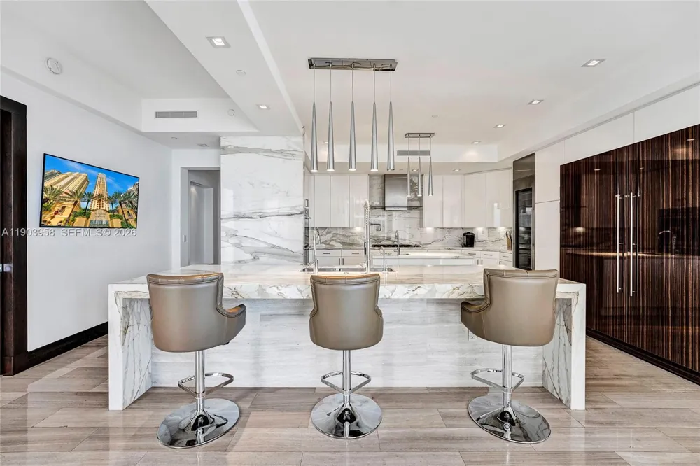 17749 Collins #1402 Sunny Isles Beach, FL 33160