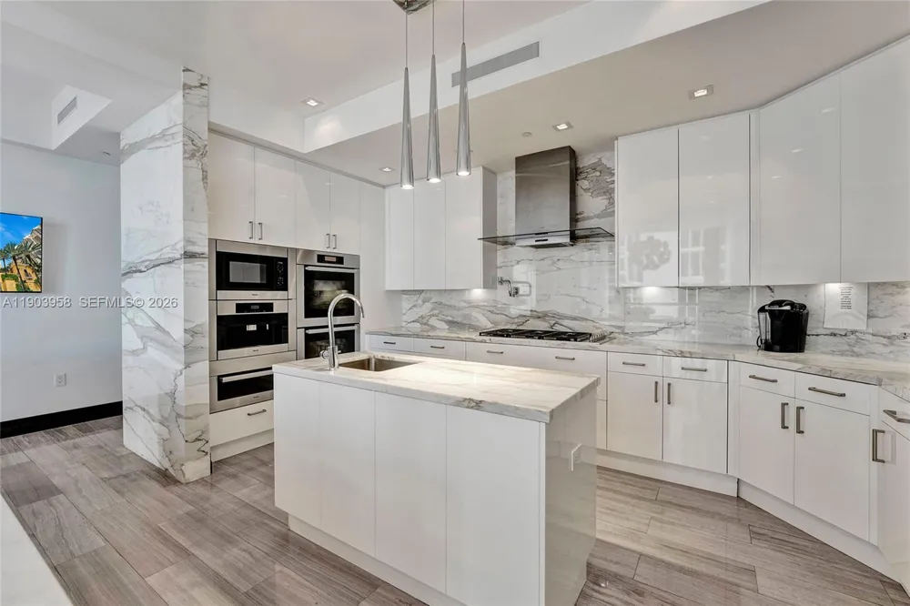 17749 Collins #1402 Sunny Isles Beach, FL 33160