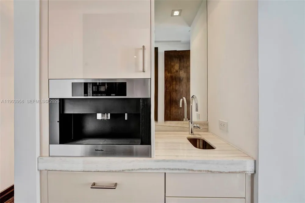17749 Collins #1402 Sunny Isles Beach, FL 33160