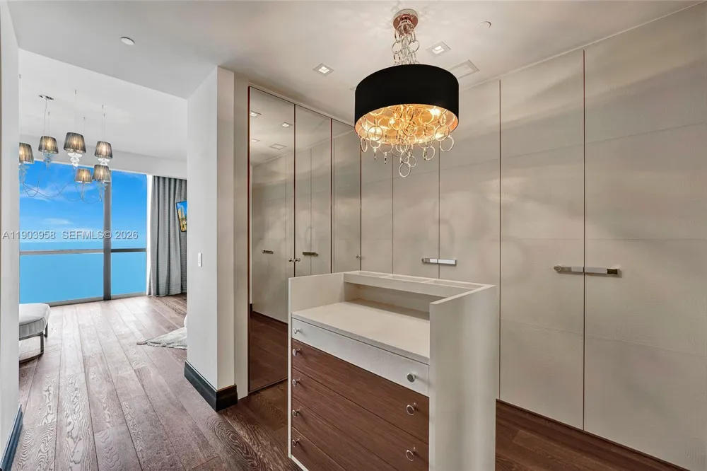 17749 Collins #1402 Sunny Isles Beach, FL 33160