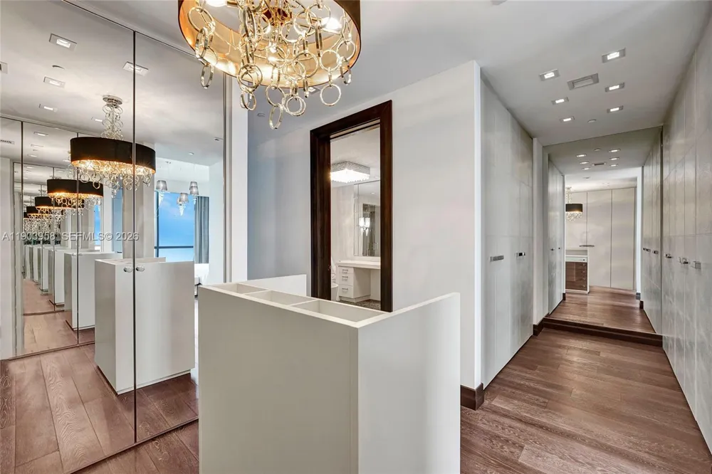 17749 Collins #1402 Sunny Isles Beach, FL 33160