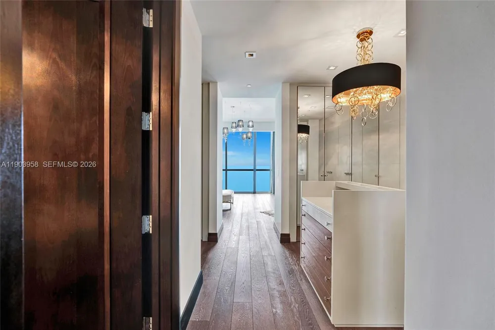17749 Collins #1402 Sunny Isles Beach, FL 33160