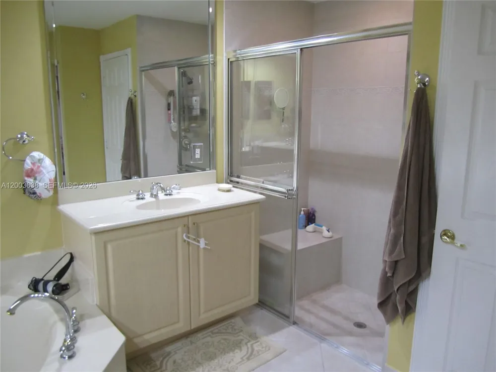 9798 Casa Mar Dr Lake Worth, FL 33467