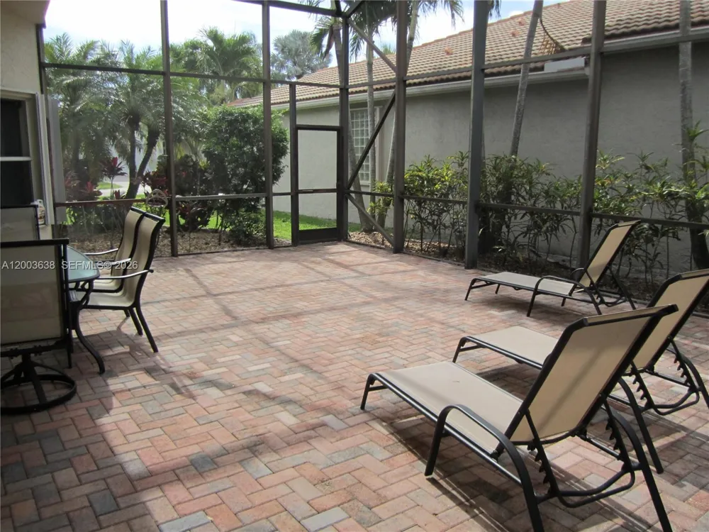 9798 Casa Mar Dr Lake Worth, FL 33467