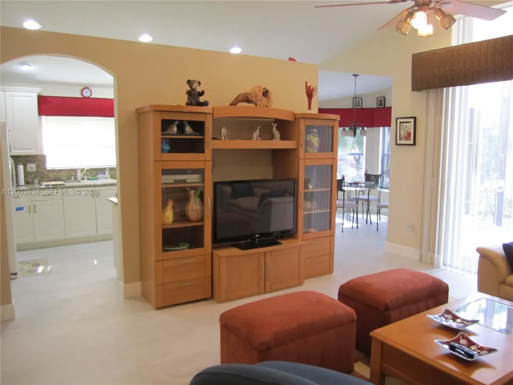 9798 Casa Mar Dr Lake Worth, FL 33467