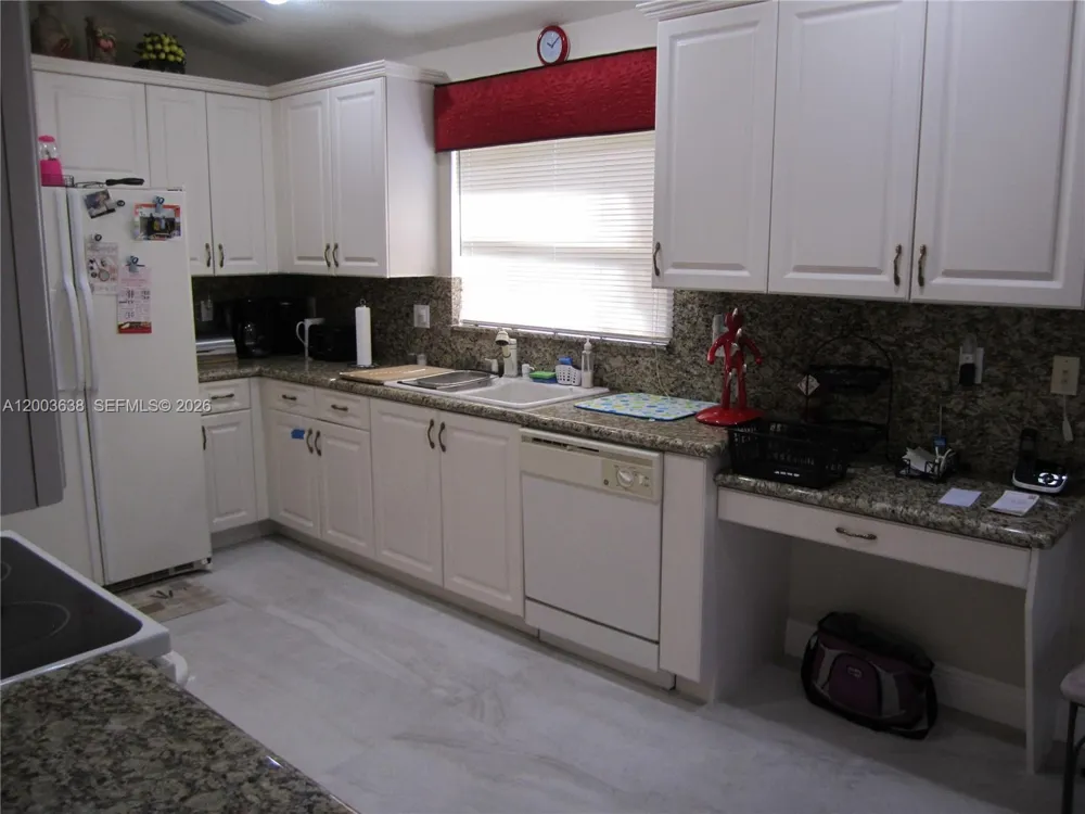 9798 Casa Mar Dr Lake Worth, FL 33467