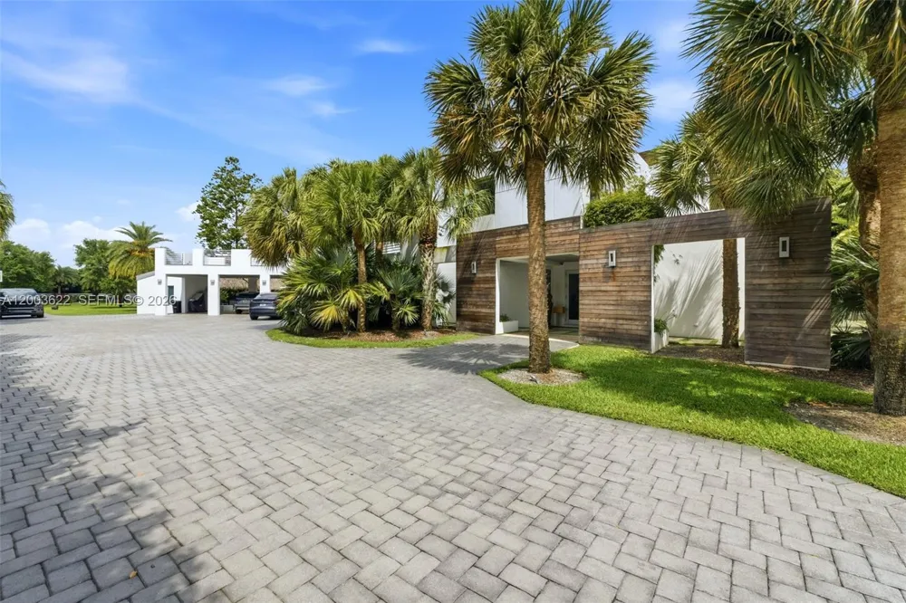 25200 SW 189 ave Homestead, FL 33031