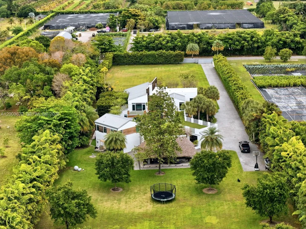 25200 SW 189 ave Homestead, FL 33031
