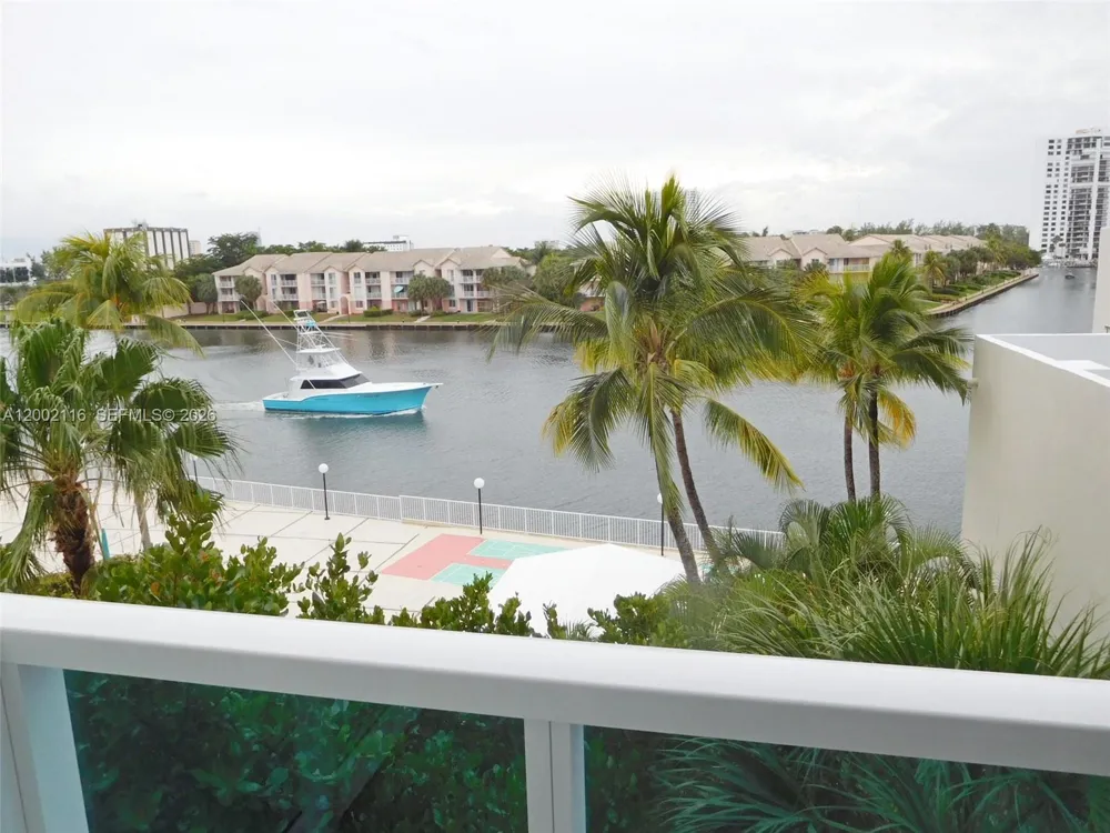 3800 S Ocean Dr #305 Hollywood, FL 33019