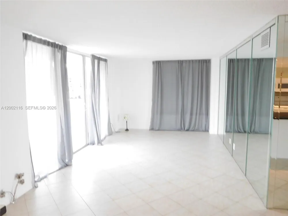 3800 S Ocean Dr #305 Hollywood, FL 33019