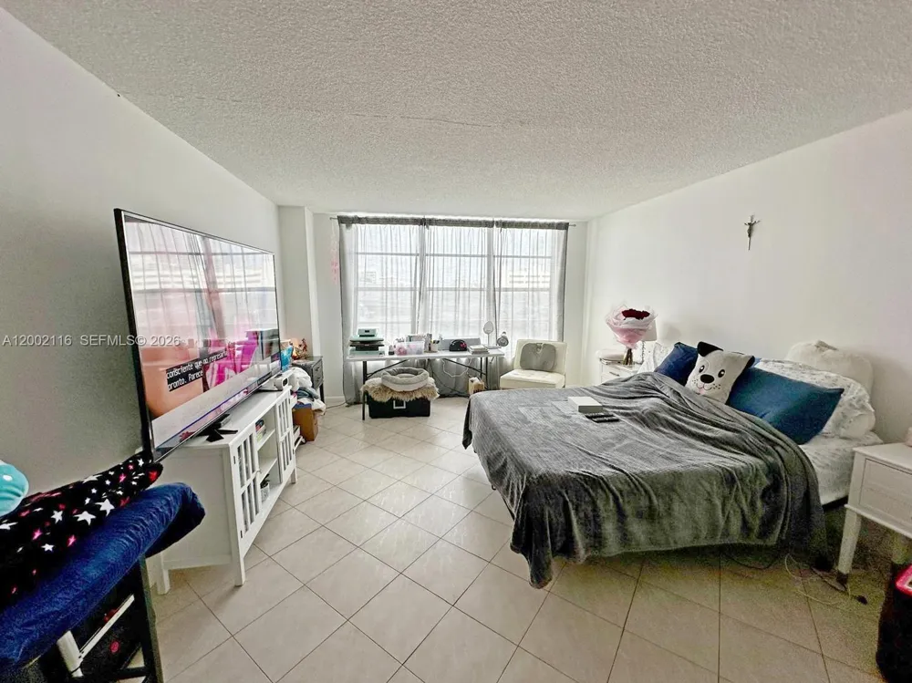 3800 S Ocean Dr #305 Hollywood, FL 33019
