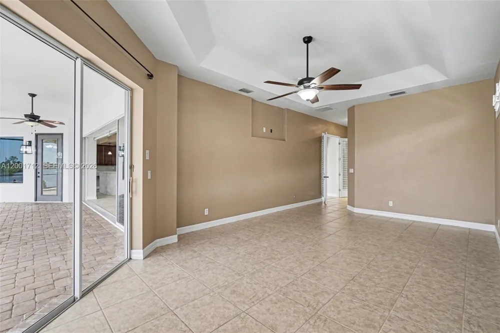4214 Gulfstream PKWY Cape Coral, FL 33993