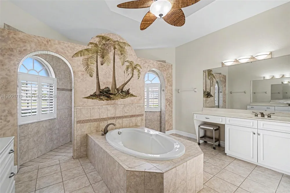 4214 Gulfstream PKWY Cape Coral, FL 33993