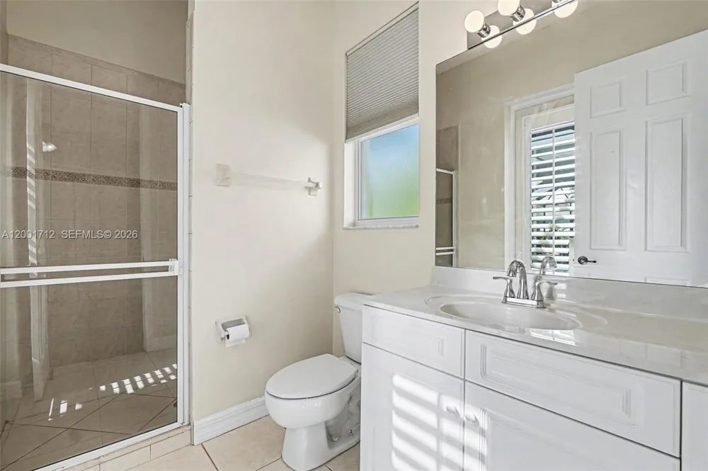 4214 Gulfstream PKWY Cape Coral, FL 33993