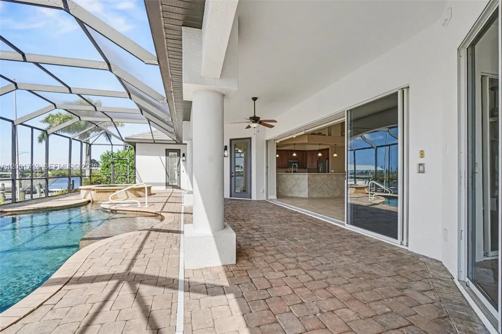 4214 Gulfstream PKWY Cape Coral, FL 33993
