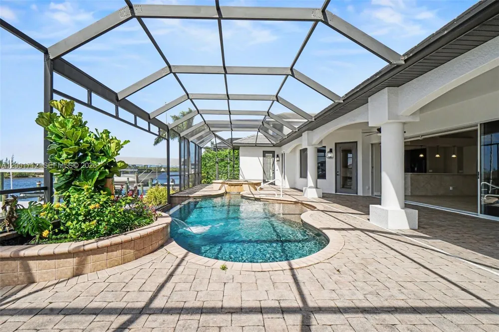 4214 Gulfstream PKWY Cape Coral, FL 33993