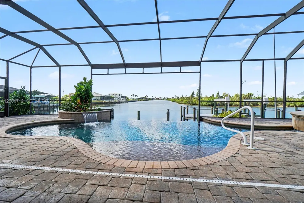 4214 Gulfstream PKWY Cape Coral, FL 33993