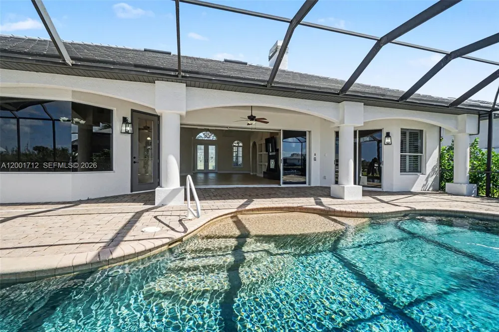 4214 Gulfstream PKWY Cape Coral, FL 33993