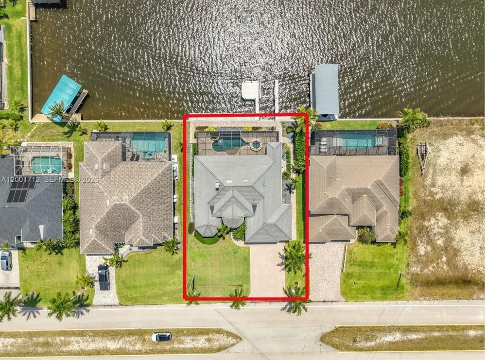 4214 Gulfstream PKWY Cape Coral, FL 33993