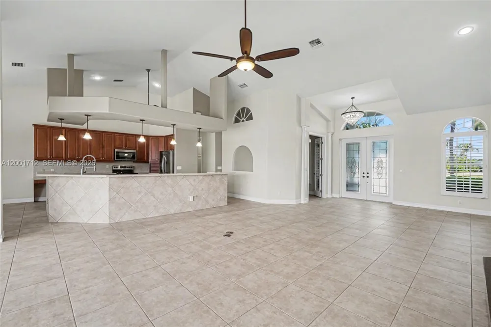 4214 Gulfstream PKWY Cape Coral, FL 33993