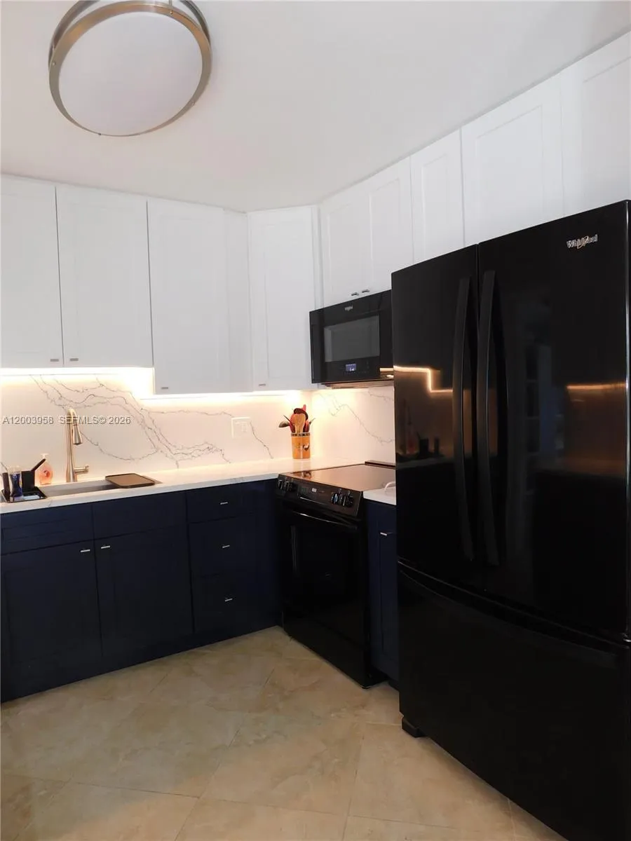 108 NE 30th St Wilton Manors, FL 33334
