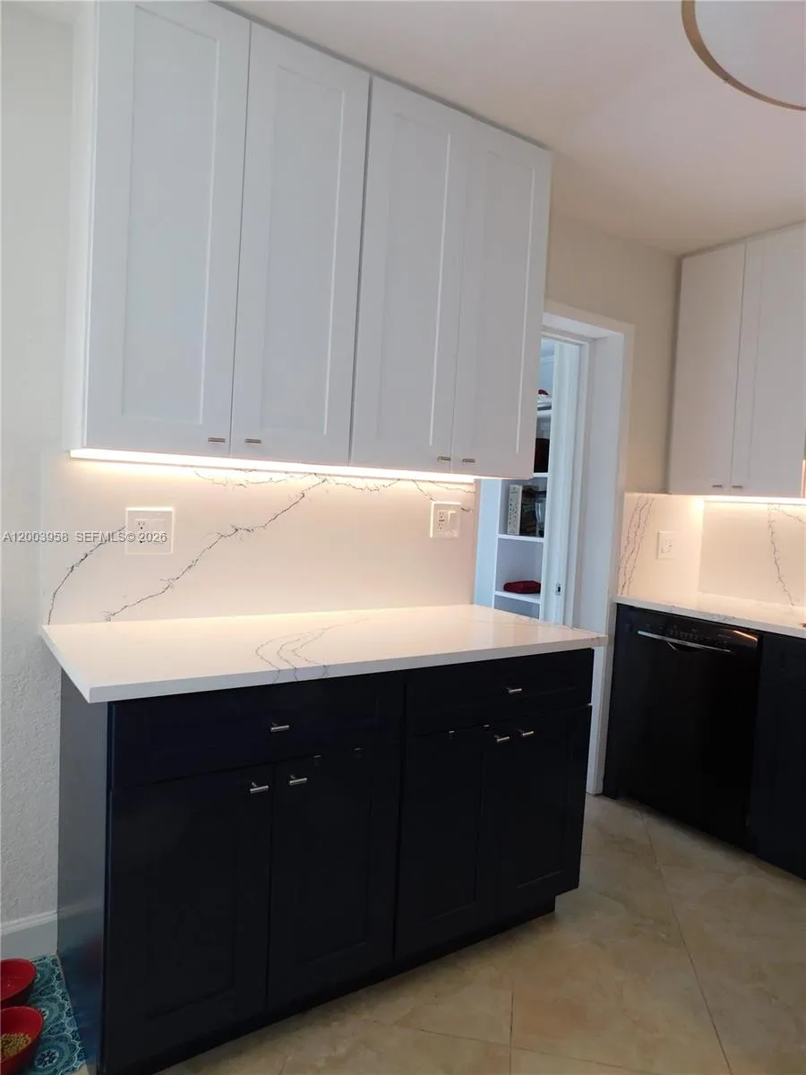 108 NE 30th St Wilton Manors, FL 33334