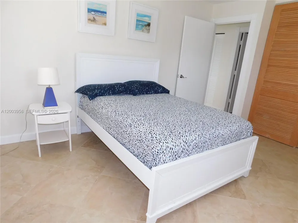 108 NE 30th St Wilton Manors, FL 33334