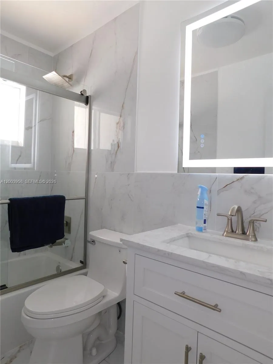 108 NE 30th St Wilton Manors, FL 33334