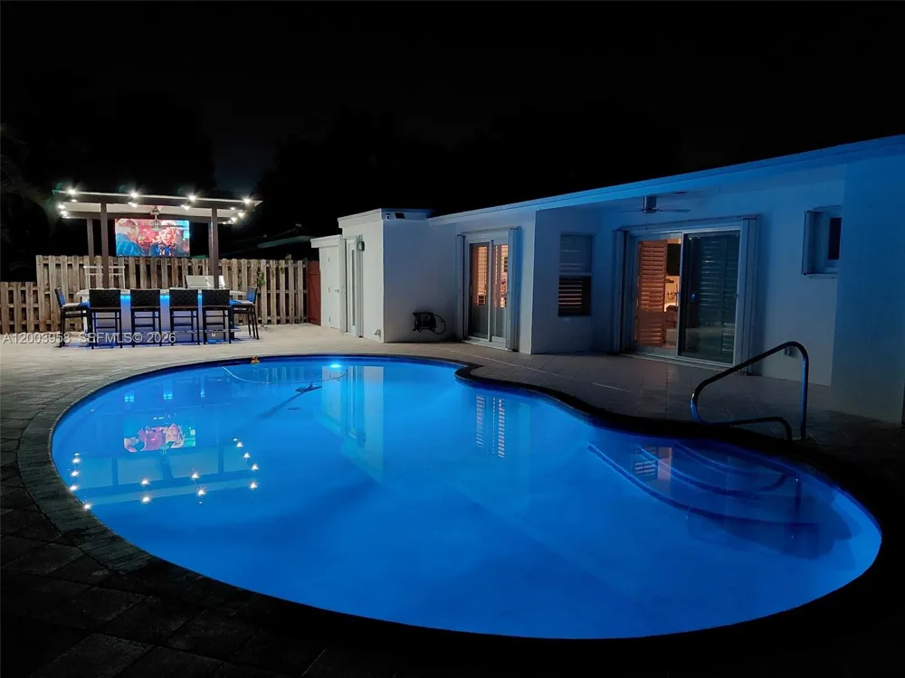 108 NE 30th St Wilton Manors, FL 33334