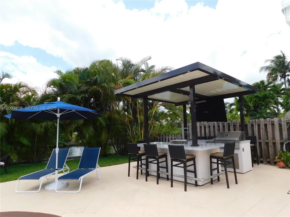 108 NE 30th St Wilton Manors, FL 33334