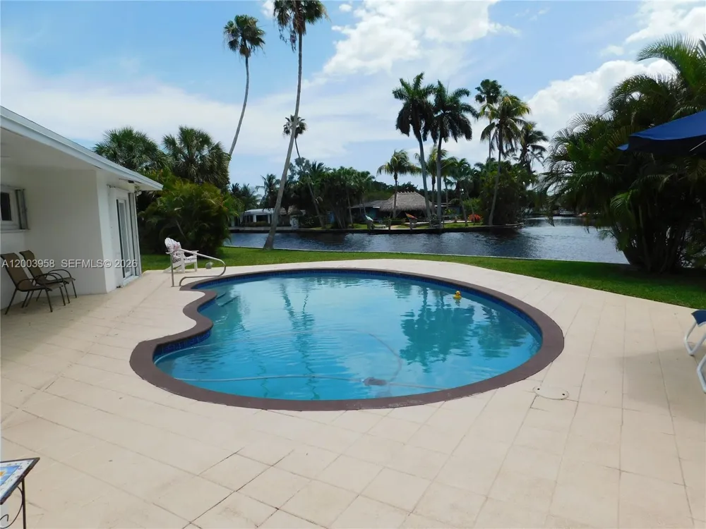 108 NE 30th St Wilton Manors, FL 33334