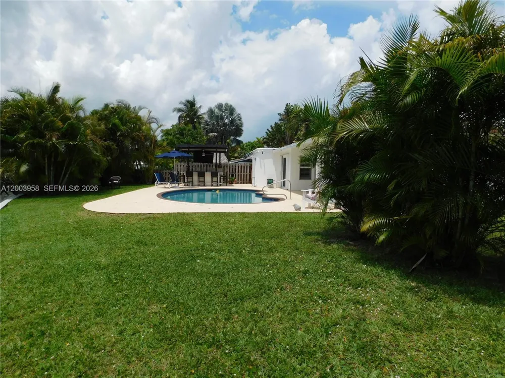 108 NE 30th St Wilton Manors, FL 33334