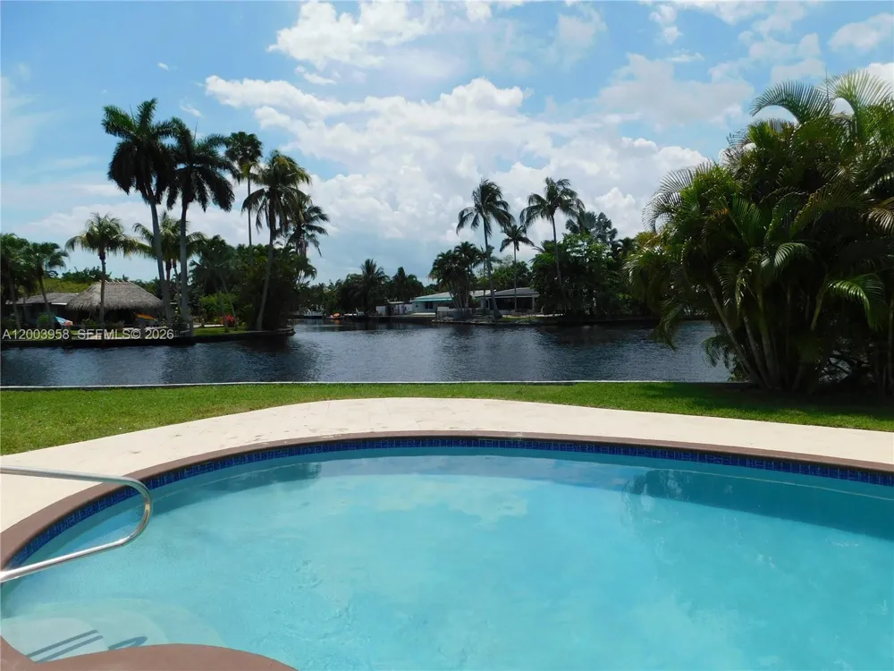 108 NE 30th St Wilton Manors, FL 33334