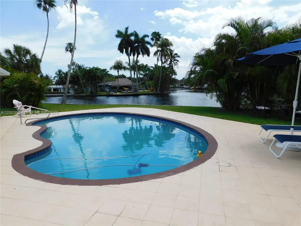108 NE 30th St Wilton Manors, FL 33334