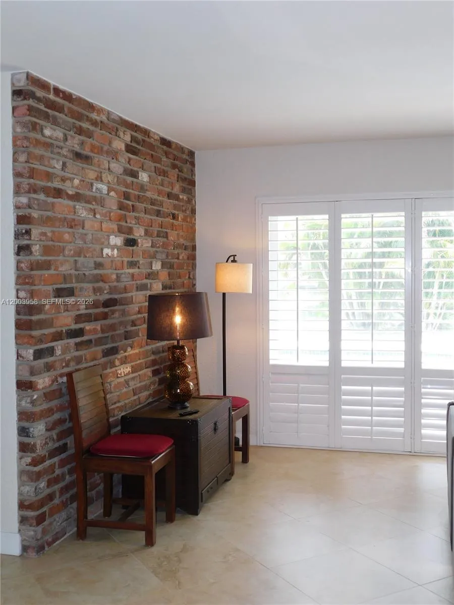 108 NE 30th St Wilton Manors, FL 33334