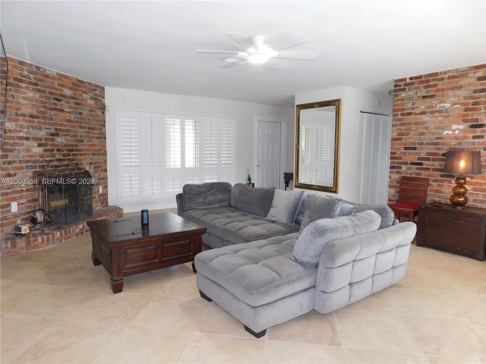 108 NE 30th St Wilton Manors, FL 33334