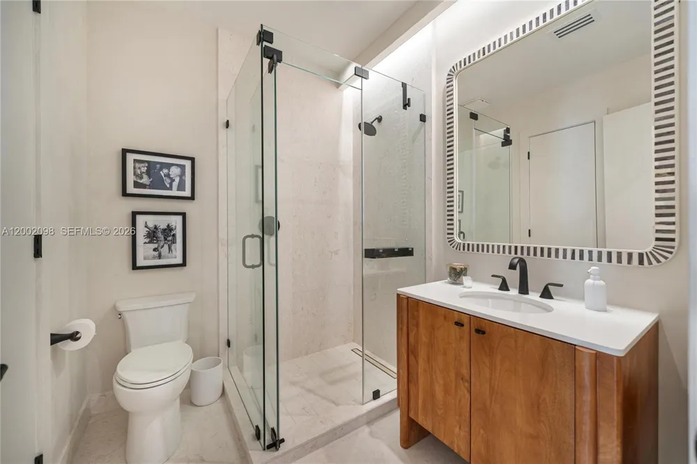 1735 Michigan Ave Miami Beach, FL 33139